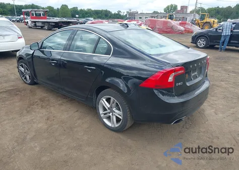 2015 Volvo S60 T5 Premier из США, поврежденный, VIN YV126MFKXF1363636